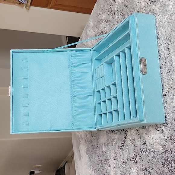 Source Unknown Jewelry - Blue Jewelry‎ Box